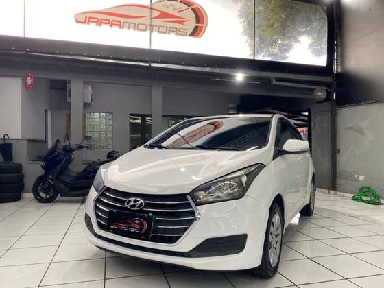 HYUNDAI HB20S 1.0 COMFORT PLUS 12V FLEX 4P MANUAL